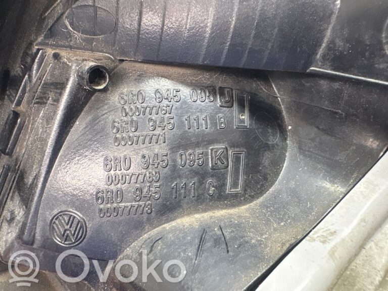 0498d708120335845a0aa943d06bbb0c-2792bdeae537745b97b1deb4d79ba39b_rear_tail_lights