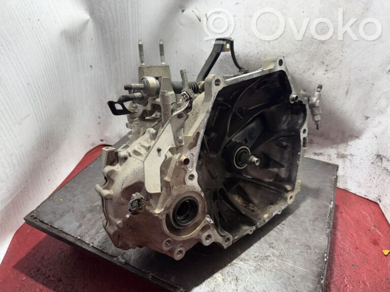 05659b25f5175c580d90f698c5216883-a75780dc8a52a26e98ac294190aec577_manual_6_speed_gearbox