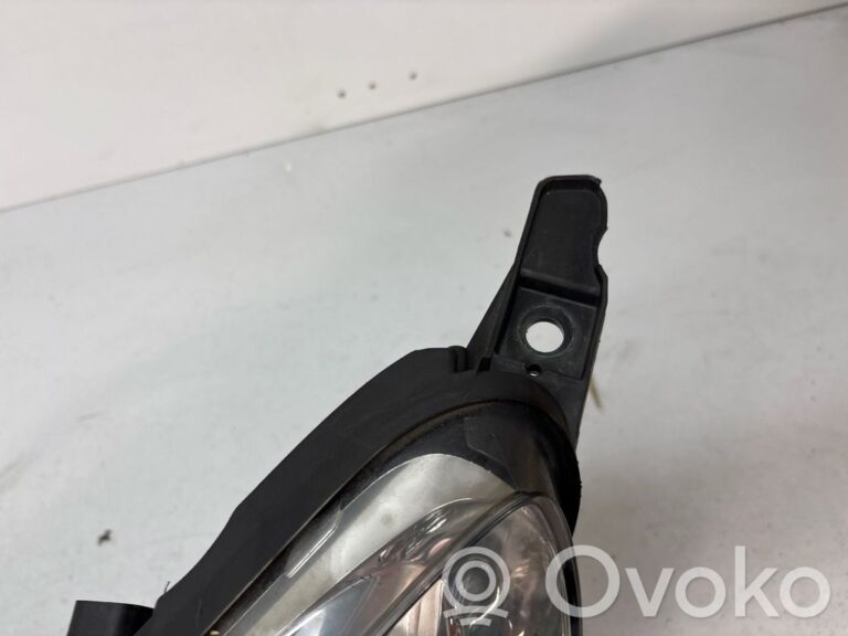 07567e8330c76c7139601945640e7884-08e4ca5f444f36cafc6a4cf1304c0a40_headlight_headlamp
