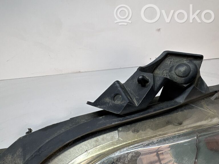 08a36d461ca2705dfac23a92dea5fbcb-61a5c6a7cf23e214cac9ed38205d837c_headlight_headlamp