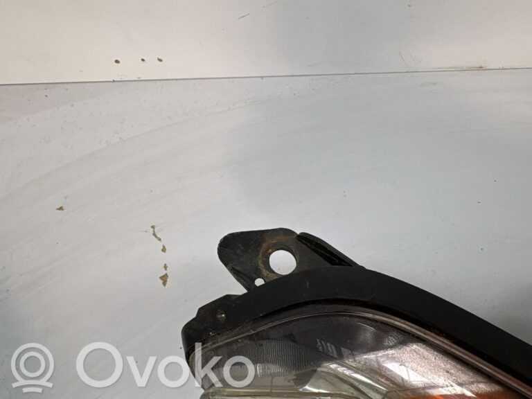 09096d6af8fa94f0ae57e591b246dd20-3c71eda4ae371c65d4177af1f1975c59_headlight_headlamp