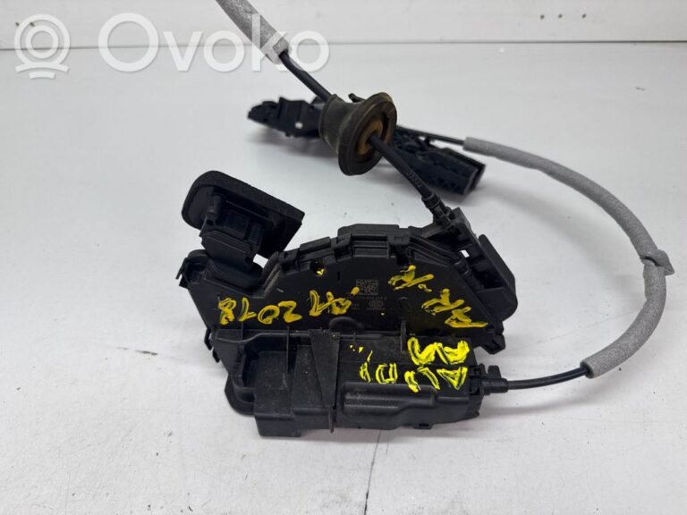 093b47ccf4410ebe7e87143e18c96d14-6d81b2edce87082489db7704ac19a13a_rear_door_lock