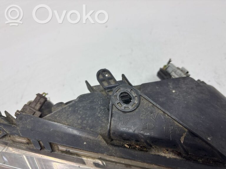 09561ab8b30715cc9b74c1cc468345e9-d621fd12770303592ef76de355dd308d_headlight_headlamp
