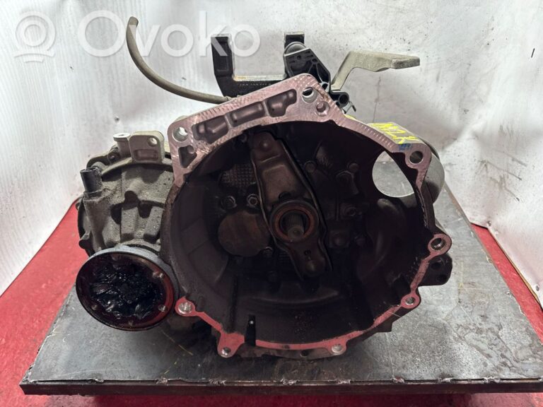 09ab170f08cc0f2e47f5158fd6424d6c-eeecf600938e4b835f51440a00a1cdf2_manual_5_speed_gearbox