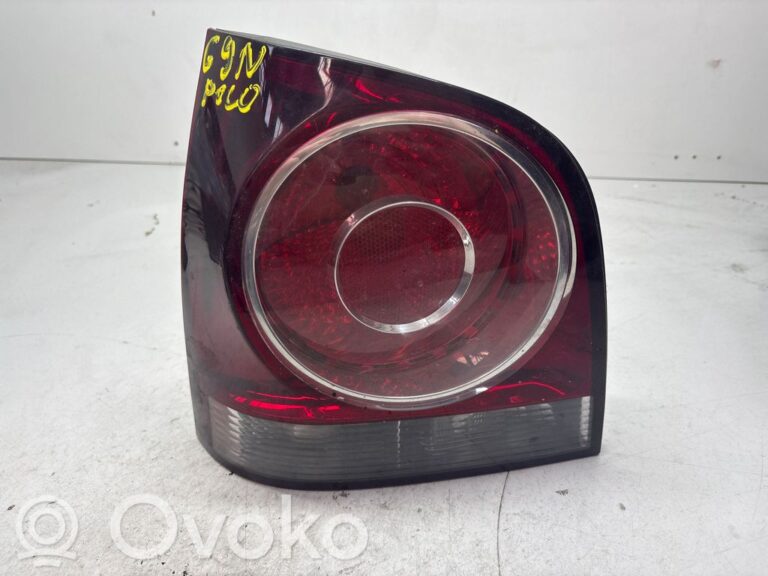 09f0ec21170d8491cdac679d80fe62a3-2af3cb52d8633edeaedaf093239b44ef_rear_tail_lights