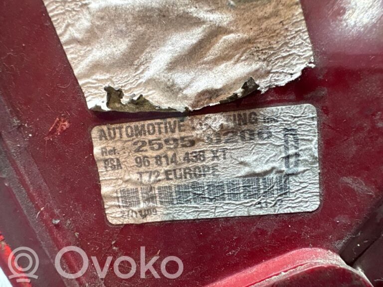 0a29604f0185ad140586626a1d657d8c-192e429752996016968a452496edc93f_rear_tail_lights