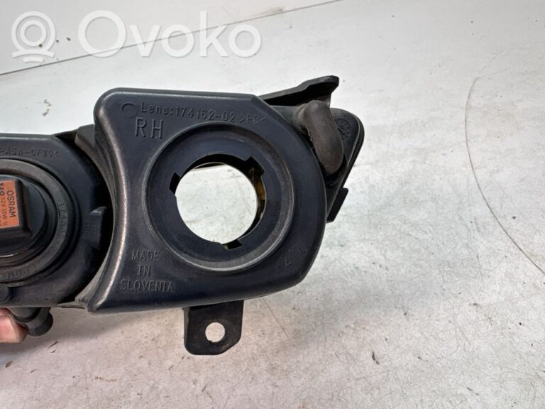 0ad59fbb6441283f64d003828aeb8a0e-8da6527941cd2445069a910eb945324f_front_fog_light