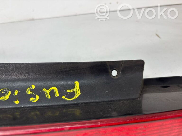 0ad6081ea5b5e179df947aeb9167ff53-269ea2ab48e08cba7dd5652708307618_rear_tail_lights