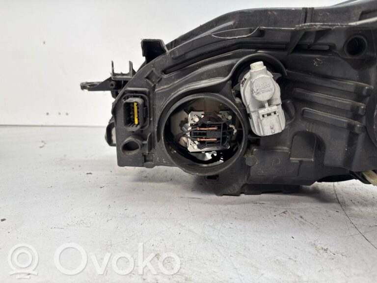 0c209abcb66ce8234d506c97d528525c-1fa27b6f4401f02458faf64653063aae_headlight_headlamp