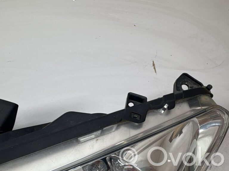 0cd233d5245156d8300d1d57721b7efa-9e593a38366c835224238eeed4d2beff_headlight_headlamp