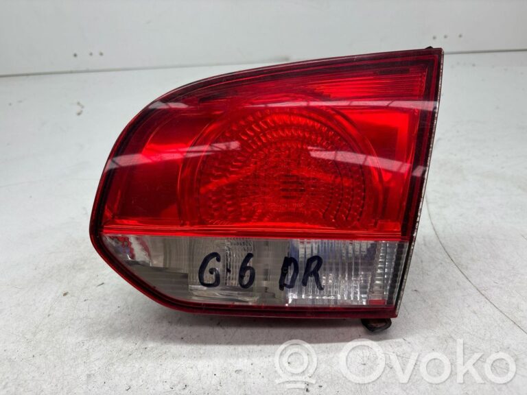 0d2c6a3398a02b74230f7891802fd135-0ed592eeca15c9d264394d4a4cbe896e_tailgate_rear_tail_lights