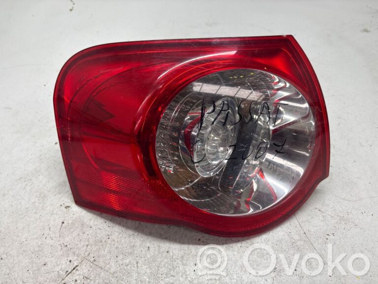 0e62c44bf49e8bbb03067fa5cc7d06d3-29b883fe9acb8fe8bd6b3def4e18d248_rear_tail_lights