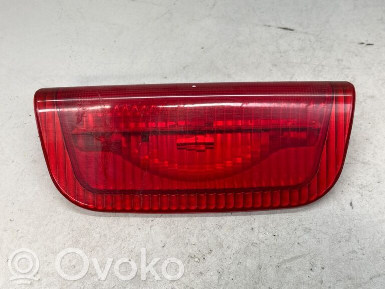 0e6cbe00836acf41a00e6be1a342cb5e-83cee3a2fdeb7cb8bd1a2f0adbcc354a_third_center_stoplight