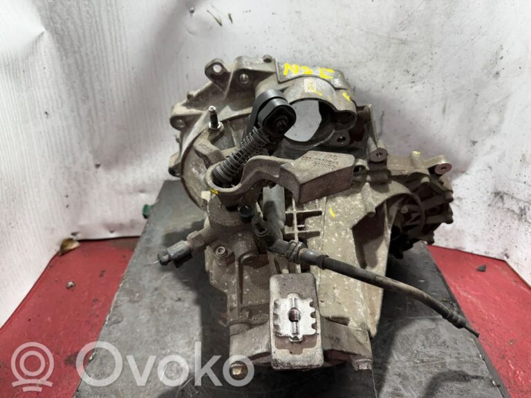 0ef1bb749272fb72156a76801eb2d9d0-b8a1bdd5eed25a9231bb0c7a6ccf7669_manual_5_speed_gearbox