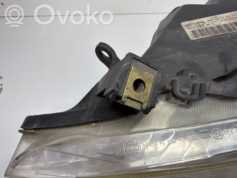 0f521b29d2896b33012a0c044afc4e38-678980806e8dfafe12f363f7a7252a1e_headlight_headlamp