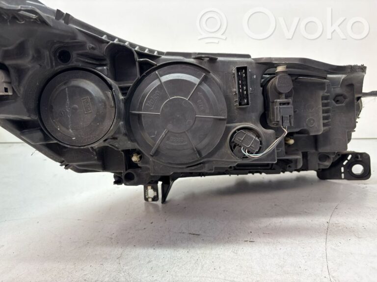 0fa9a1714be307ea2dd2aca74924b268-b2fef147cae4d71b3400e2adfe01446f_headlight_headlamp
