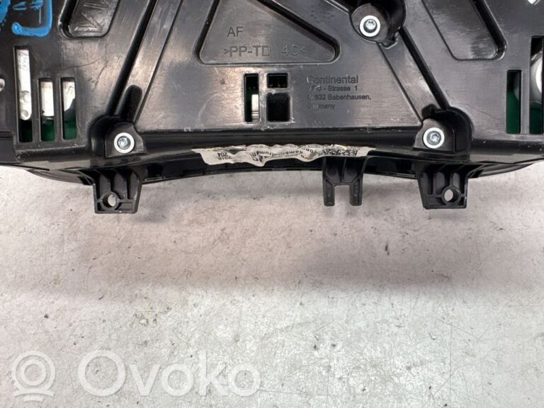 10efde0c2b8c0a46629f6c81b1bd080e-d8a1bb56fffe5b443c9027cdf4cce9c8_speedometer__instrument_cluster_