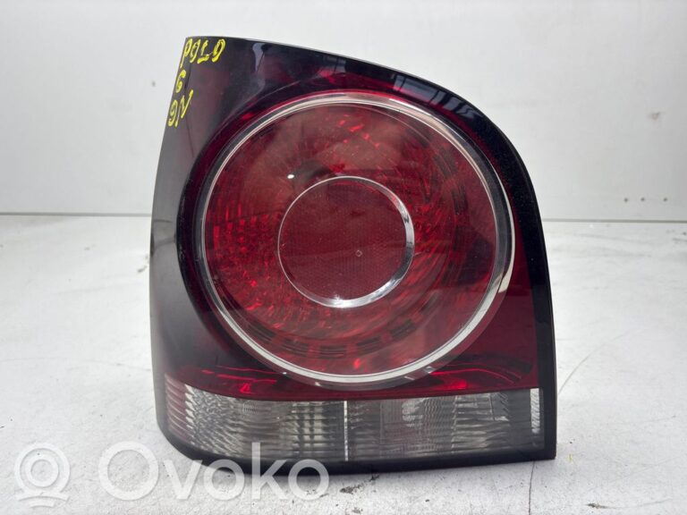 11882f79673ce5592636869312686faf-41abd29b731e3b54048b9407b8789c1f_rear_tail_lights