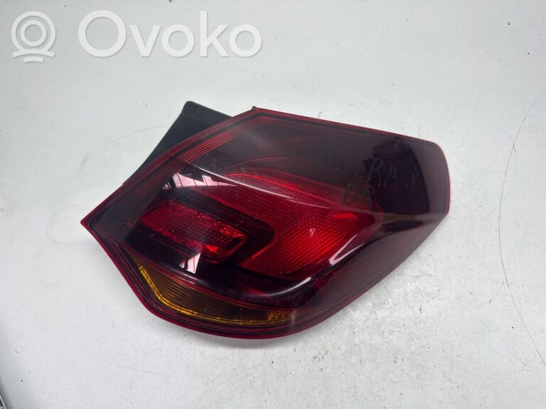 11d232186a81aa3517e3a90d6e99118c-38120888470d5b53a277e3c39a455d5f_rear_tail_lights