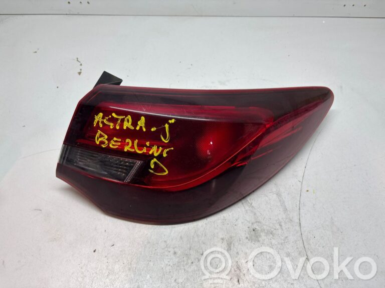 120784c6c9f5adce251d450f2e28576d-101b74db36ebb092e60767fb52fe9c2a_rear_tail_lights