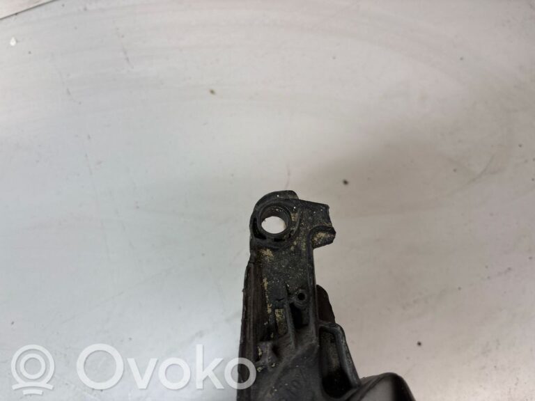13145b0f88664f296e91ac1189254110-f19df103b8cac3ef51be22cbb514c496_headlight_headlamp