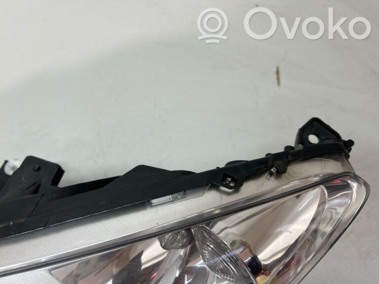 14219b15bc1e99ca870272c86ae5bd30-8eb930ee9a981d59c186f7aad7061d06_headlight_headlamp
