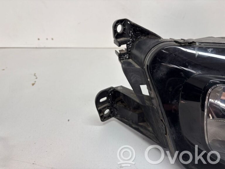 142a14003667b85a0b30ae216f07ae0d-1e756719f5bded53712b2d08a58247f4_headlight_headlamp