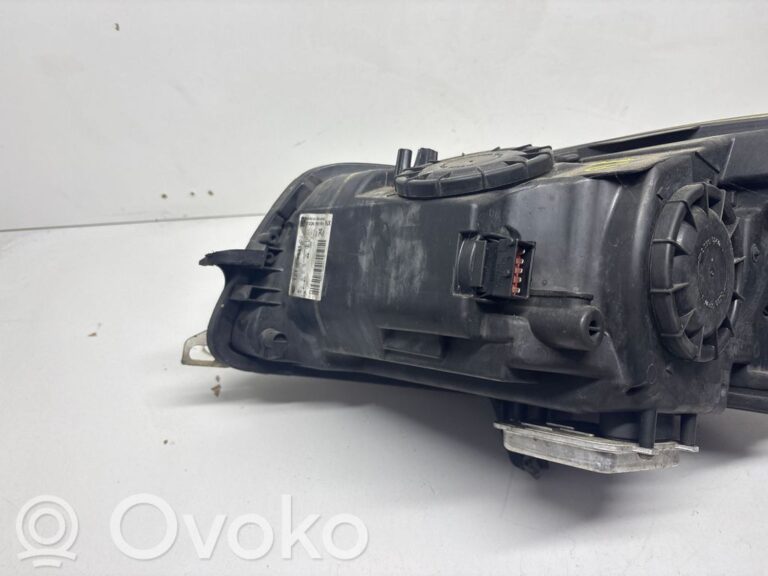 1437bc1faa22848d4fa5a594b472d5df-b62426e0a97253b1aaf5d7e0892ddce0_headlight_headlamp
