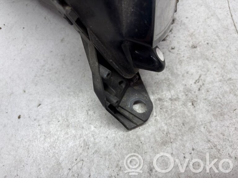 14b57ab29c84a7caf5878032e3e0d472-6ac7464294ef744fe636eecf7ed13421_headlight_headlamp