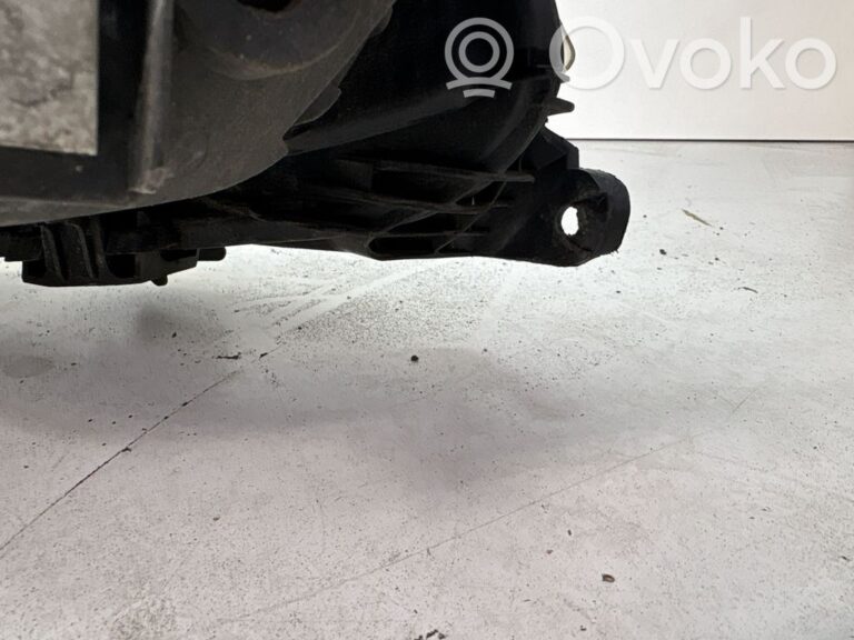 150d95fc39e30d1b0f3154106d04df95-d9d07bf893819dd7ed7b650de53634c3_tailgate_trim