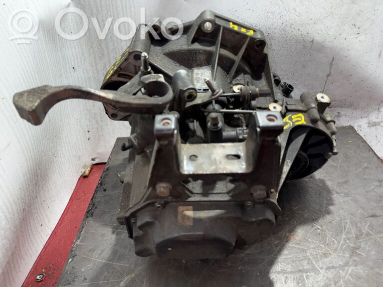 172b1f205cb1424323d11ec8757c9bc6-5c627d46b25f6ab8644a145fd30884e0_manual_5_speed_gearbox