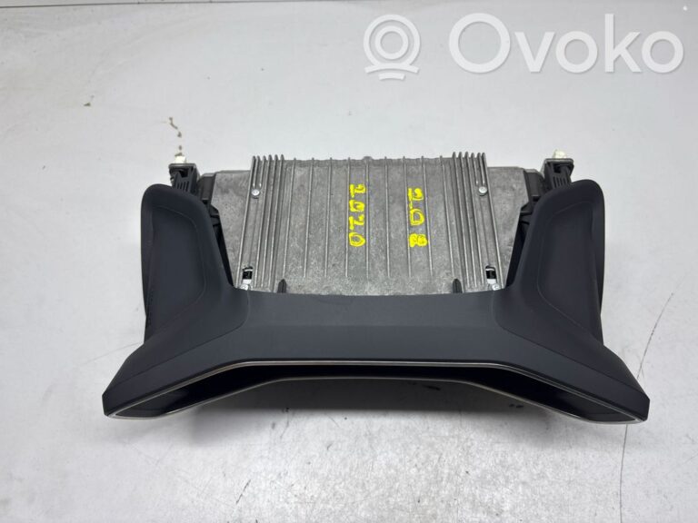 182587b12c6f7f1ea7187572de42c938-94b94f373eb346a57e638b49ab909931_speedometer__instrument_cluster_