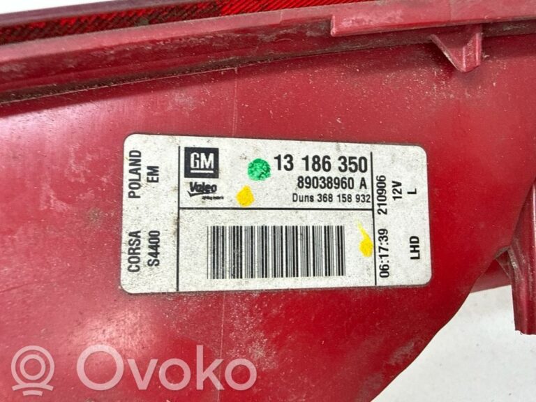 19d46747b7c22a71ad375fa829ee1365-f5f73f413ae4bde45c869b928dcd27f6_rear_tail_lights
