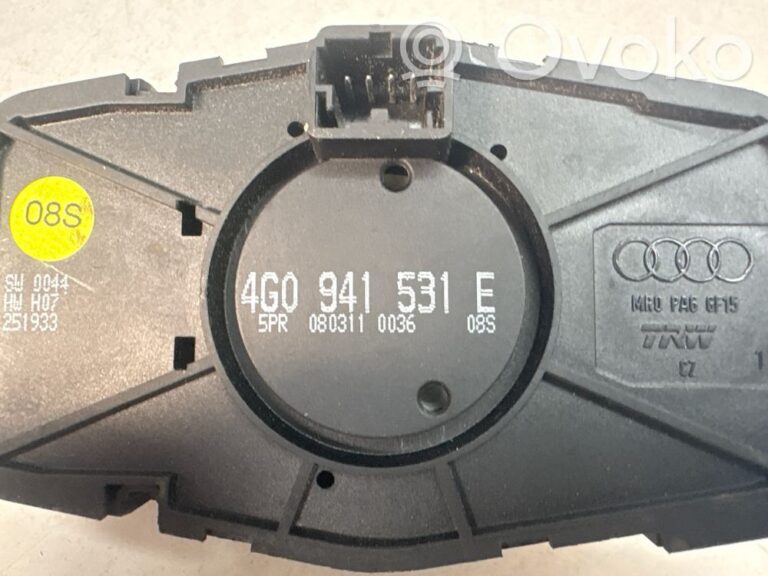 1af76cc921855e68c773d97ddb80e66b-78f8d80be816c5bcb8cc49ab113eda08_light_switch