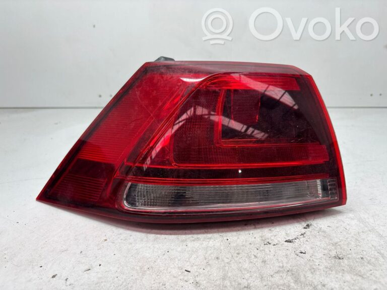 1b6e7eb69a05162f8da91d4c8f0d2c09-aa4fba81d9678a1355650bff787f2183_rear_tail_lights