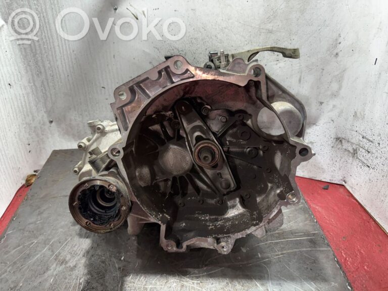 1ce166cc54afcc31085c497ff7227d41-950ea0a3050e226a844a0c19c87bc27a_manual_5_speed_gearbox