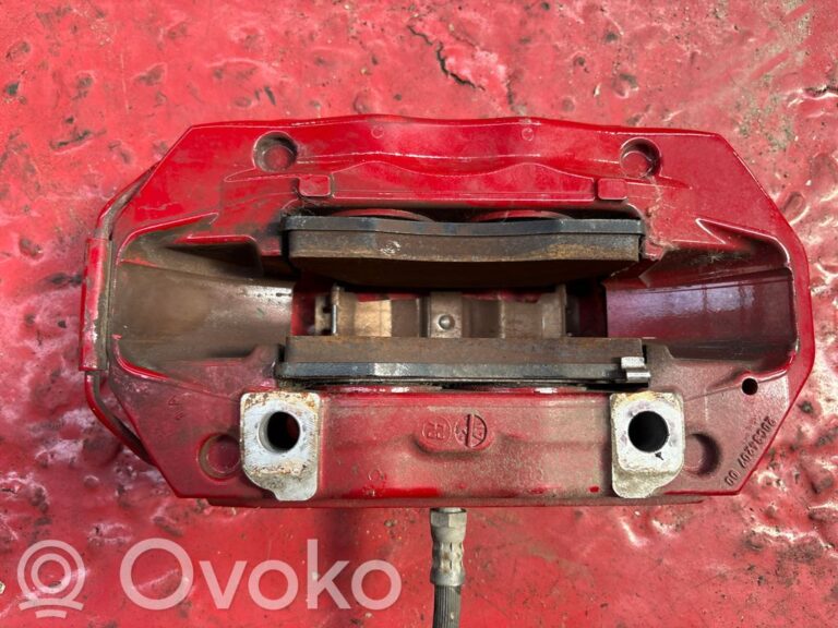 1ce6a12e42745d4274d4cd00379a37f1-304e5474a02fdc7055453aaea76cce27_rear_brake_caliper