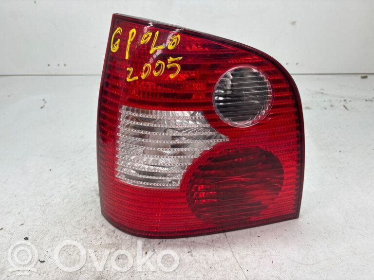 1ff2be7eda85705c0082501d525feb8e-f85459f3258acbb44c860aa5406d5858_rear_tail_lights