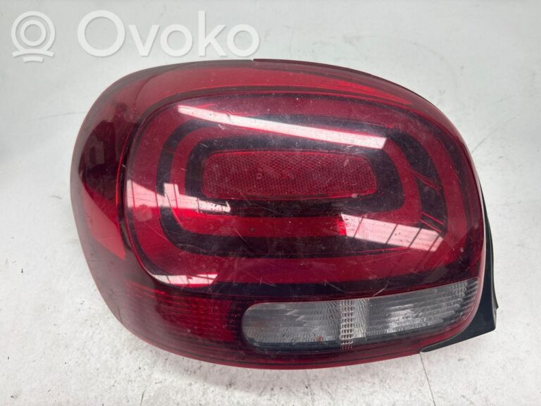 203f384648b5a8baf42e63de2937b4fa-9fdfa10c5ba64f8e33353cd578a54001_rear_tail_lights