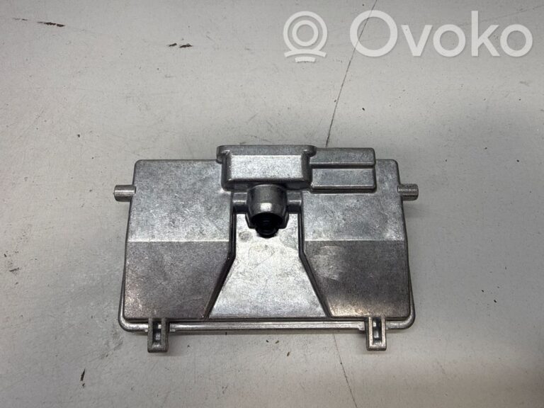 2174b420651b5bfe7ef7587452032758-f42433696bf296e82af87caf056a8293_windshield_windscreen_camera