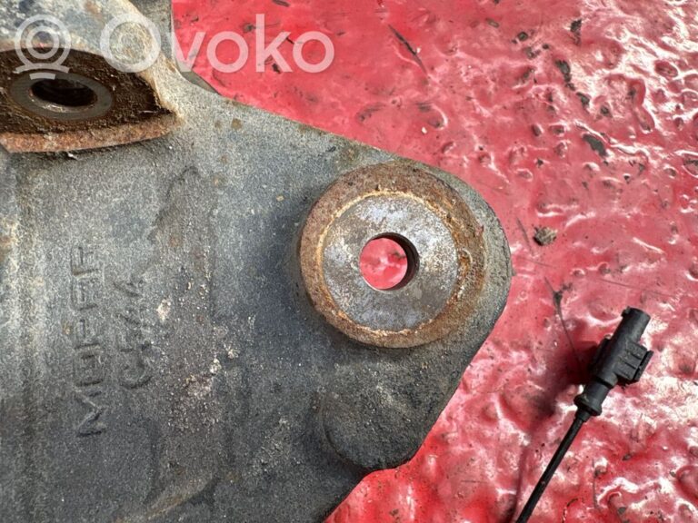 218df6db354661925584f05d9f50a8d8-f910bb0884b4a9da9f9e70ce4d8e9d63_front_wheel_hub_spindle_knuckle