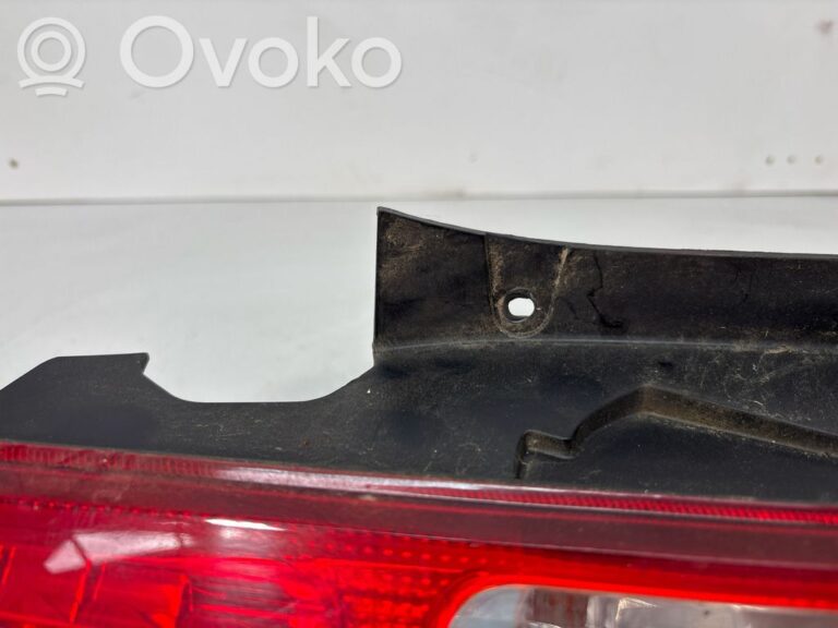 21e7d338adc3a643fd47dcd9cc330004-4aa946224168107274336b282b8e2ec2_rear_tail_lights