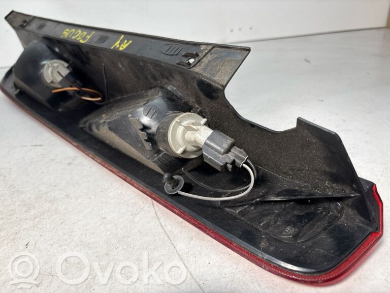 222dcaf4efc0fe886430c3fb61386223-75204cb0f2a5bcd1d7c32f49e45bf130_rear_tail_lights
