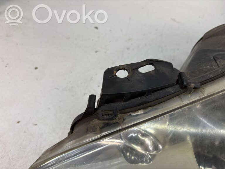 225f2d585debc30393c3c5fd5a1228da-398702a3646ce00fa292061886d10e8d_headlight_headlamp
