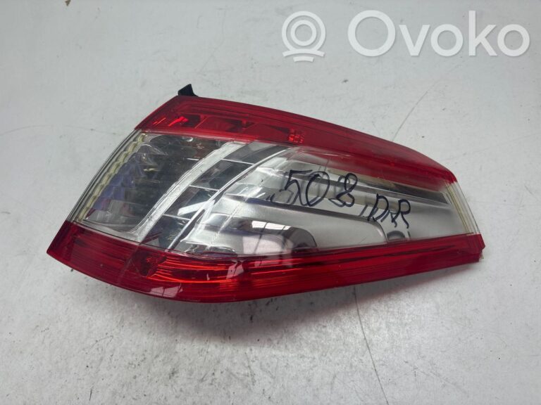 23a530ae29a9db7c79d4bd86c47865c7-fa0108e8bc16cbeb73004269f8572efe_rear_tail_lights