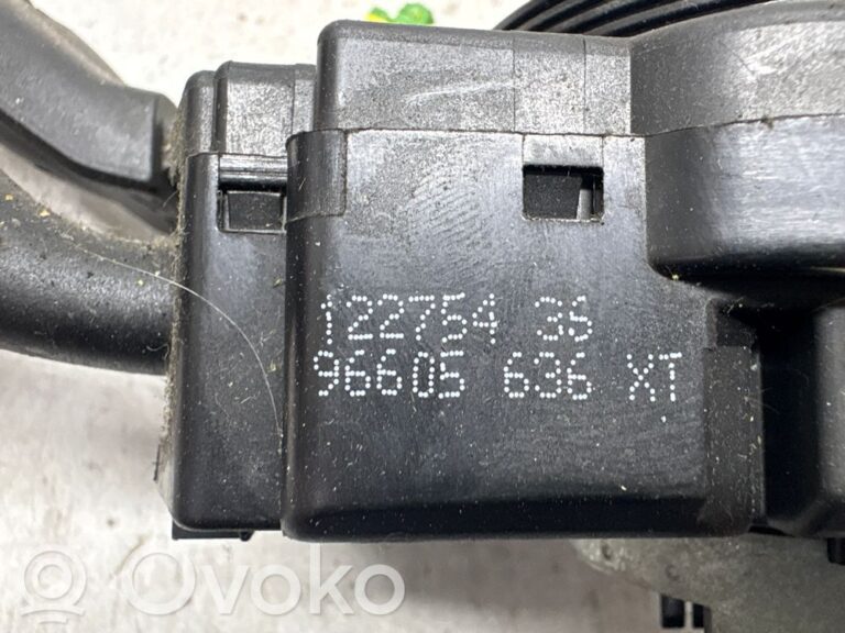 241e0cab0d6eb1f7a409c539bb873b25-a1a9fa6193eee190156f286cd535f681_wiper_turn_signal_indicator_stalk_switch