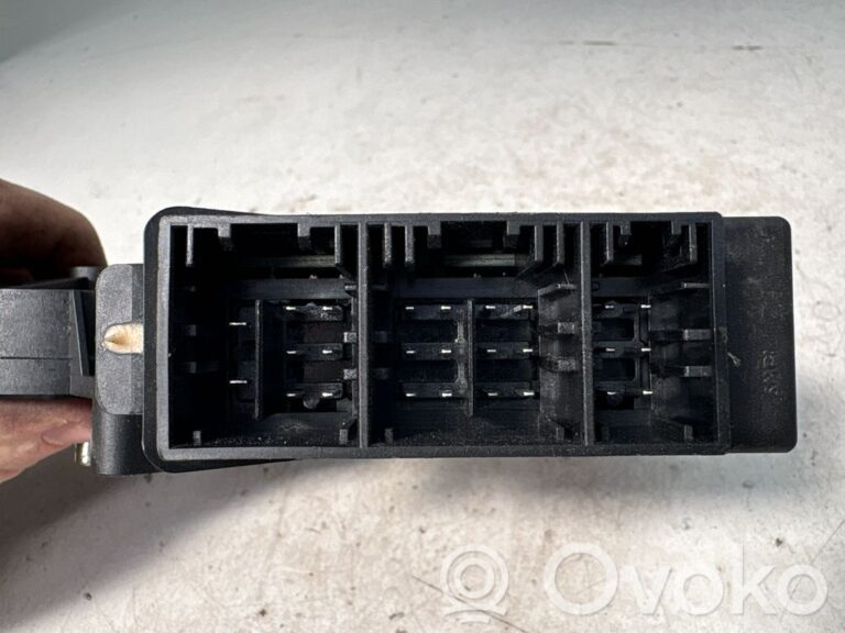 2443557b274614f58f20e39d44fa5cd5-0f20b226d3827ee0a5f7e40d5a1305a0_front_door_window_regulator_motor