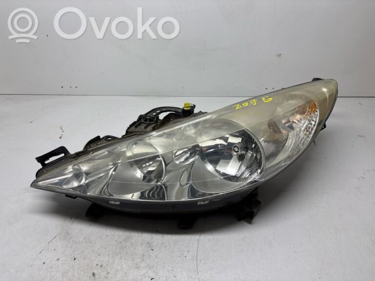 24e1c554c9e1e303b18bf23e390bcab1-dfd4f7f49093c05317ea1a41ca18ea9b_headlight_headlamp