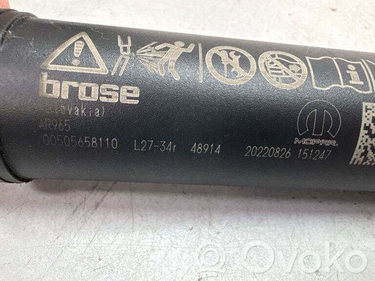 256175b8f3d308e70c7d526ee67705cd-c4eb797cdb0e945172801bb54543697e_shock_absorber_damper_mounting_bracket