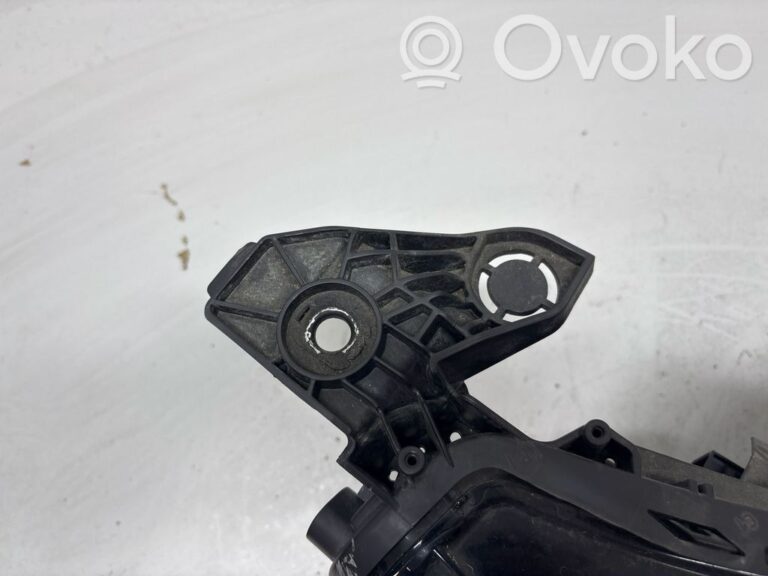 260b980c16cc730b158869530050cf4b-6be15d75ba2d9e2b3784eafc4fe0e424_headlight_headlamp